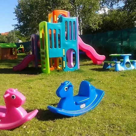 Nadmorski Skarb Apartamentowe * אוסטרובו
