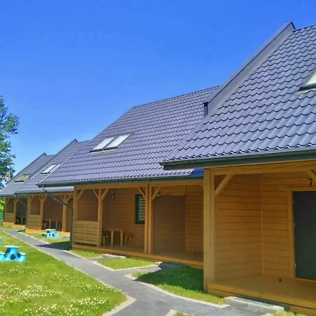 Nadmorski Skarb Apartamentowe Деревянный коттедж Острово